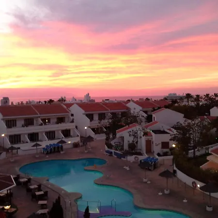 Studio Garden City Sea View Apartment